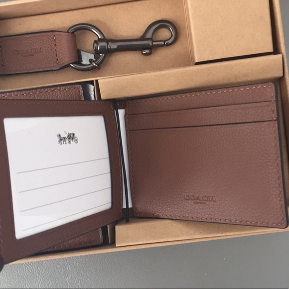 NWT Coach Wallet and card case with key fob - Picture 5 of 7